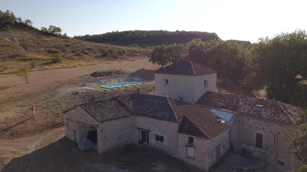 Chambres D'Hotes Le Malbouyssou Lascabanes Exterior foto